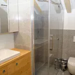 Hiša za goste Gostisce Jutrisa 4*
