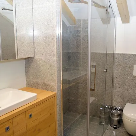 Pensjonat Gostisce Jutrisa 4*