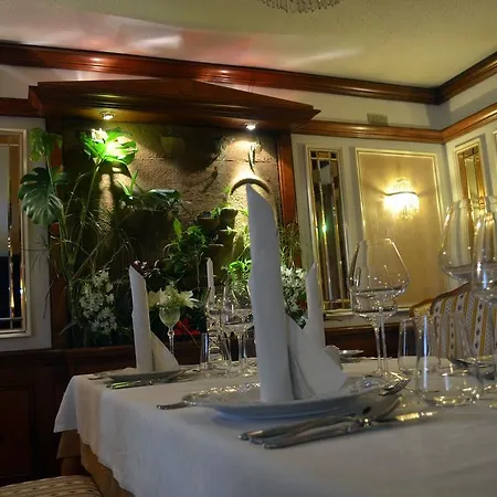 Gostisce Jutrisa Vendégház 4*