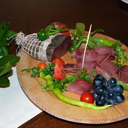 Gostisce Jutrisa Gasthuis Rogatec